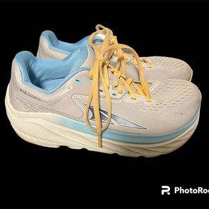 Altra Olympus Womens 8